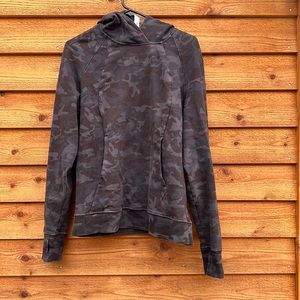 Lululemon Camo Hoodie - Size 10 🩶
